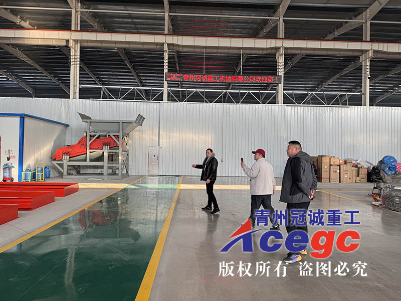 印尼設(shè)備實(shí)地考察沙金設(shè)備工廠(chǎng)